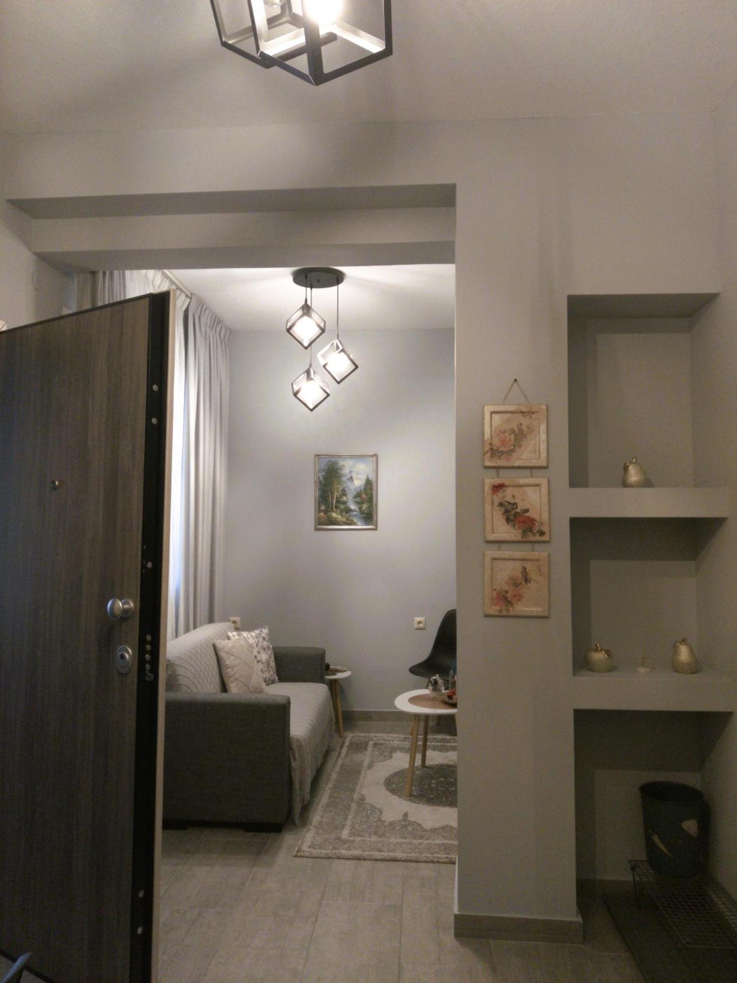 Aristo Apartment *
