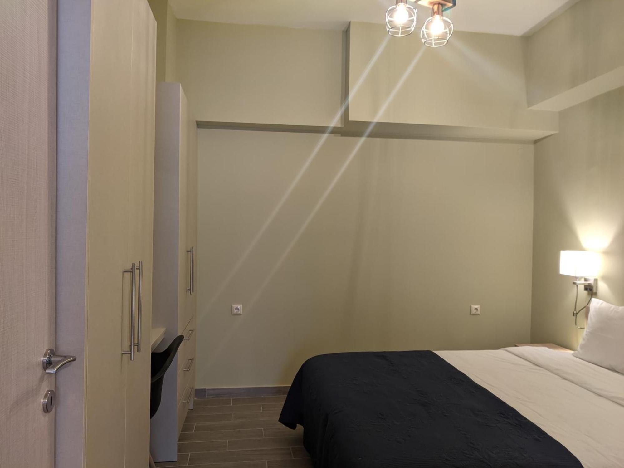 Aristo Apartment *