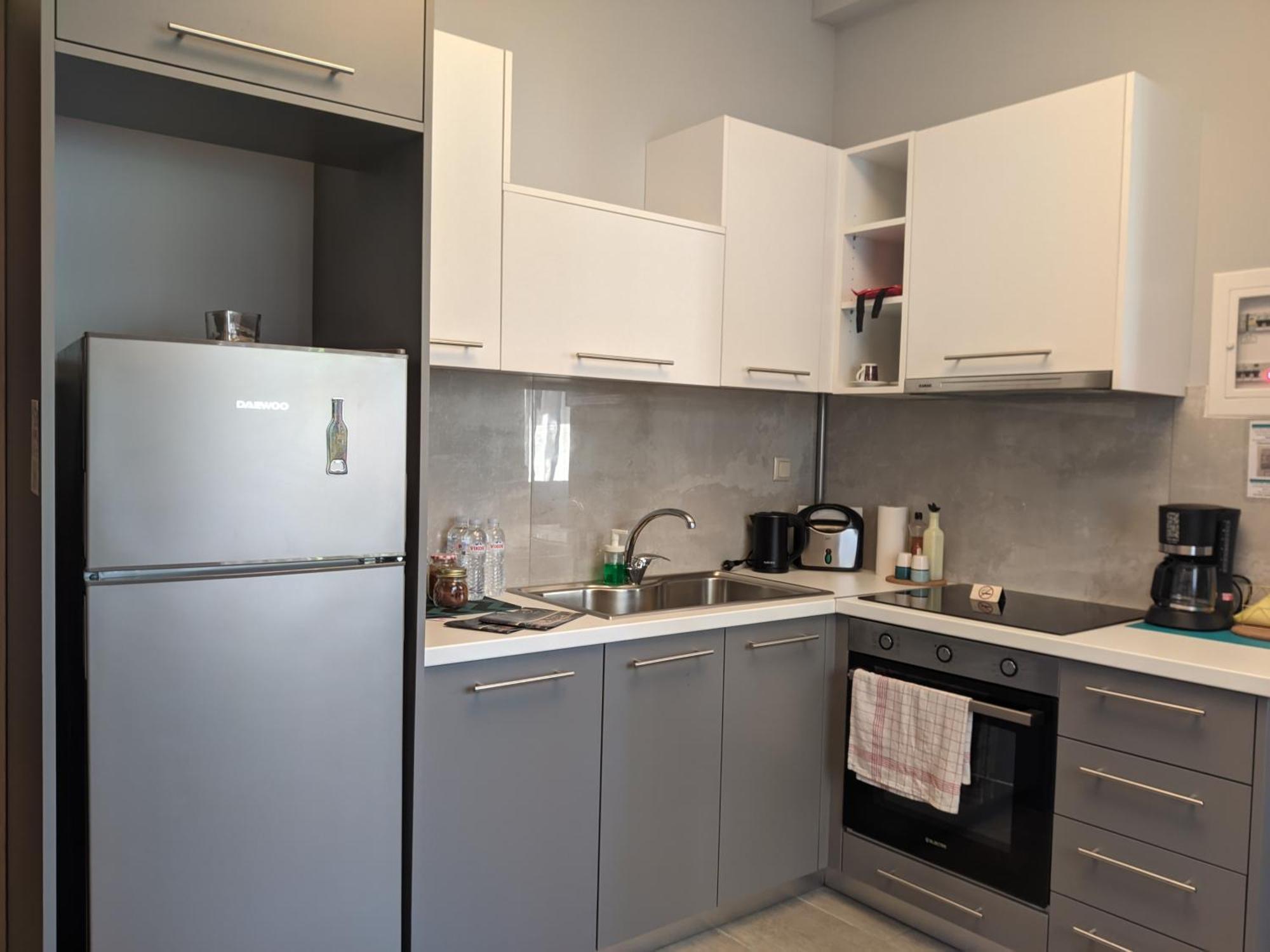 Aristo Apartment *